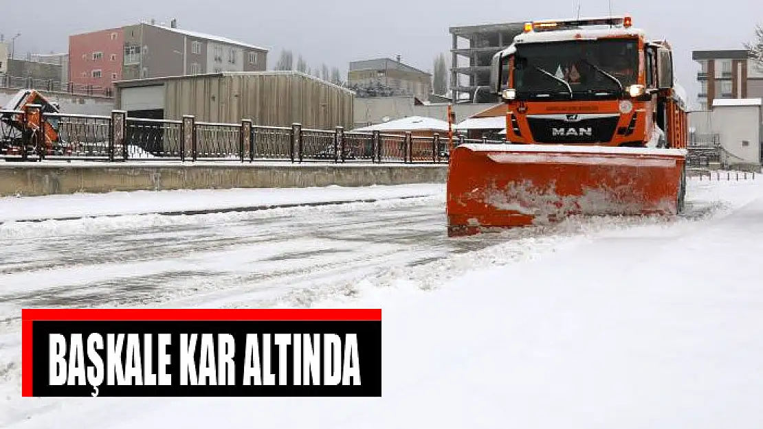 Başkale kar altında