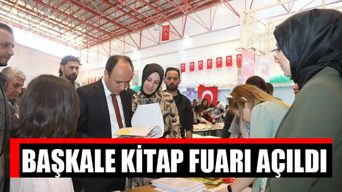 Başkale kitap fuarı açıldı