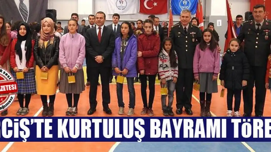 Erciş'te kurtuluş bayramı töreni