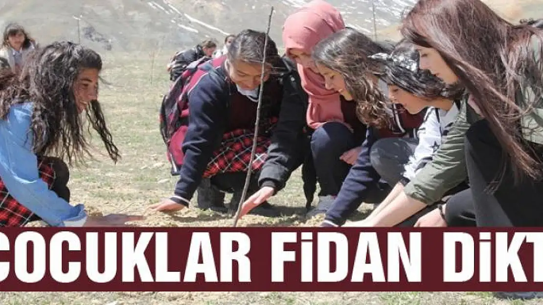 Çocuklar fidan dikti