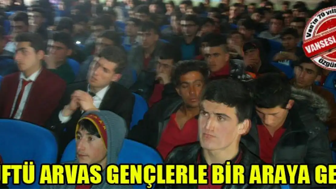 Müftü Arvas gençlerle bir araya geldi