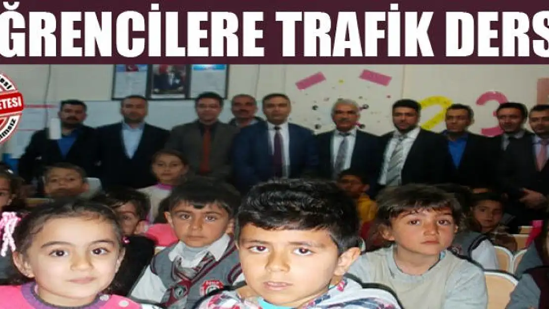 Minik öğrencilere trafik dersi