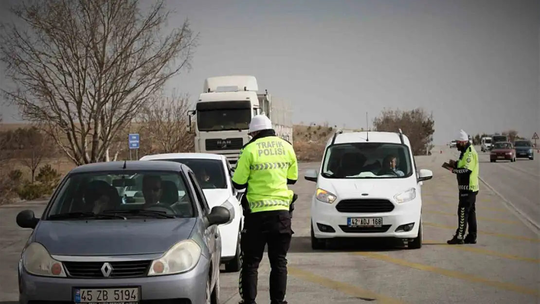 Bayram tatili bitti, dönüş yolundaki sürücülere hayati 'yol hipnozu' uyarısı