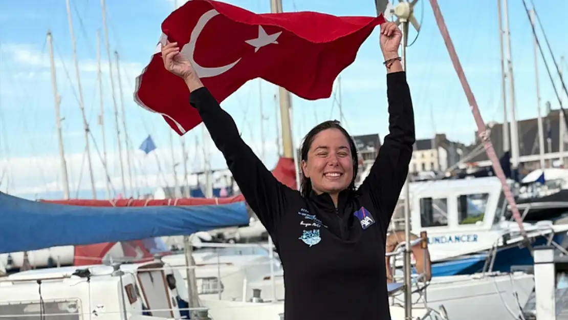Bengisu Avcı, Ocean's 7'de Kuzey Kanalı'nı başarıyla geçti