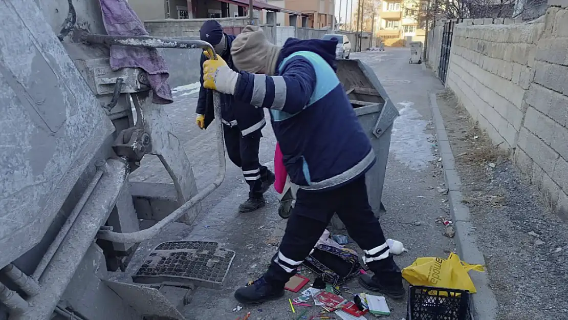 Beyüzümü Mahallesi'nde çevre temizliği çalışmaları devam ediyor