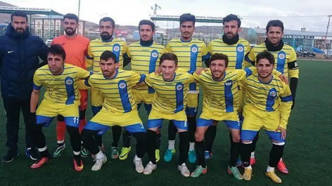 Birlikspor Play-Off'un kapısını araladı