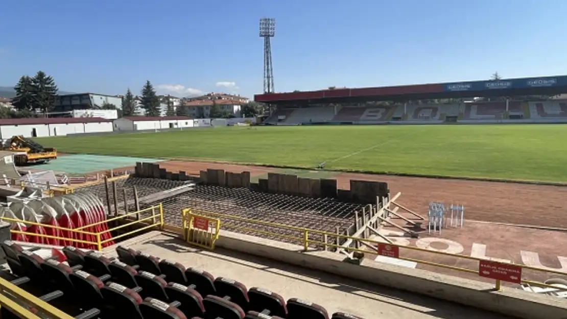 Bolu Atatürk Stadyumu'nda hummalı çalışma