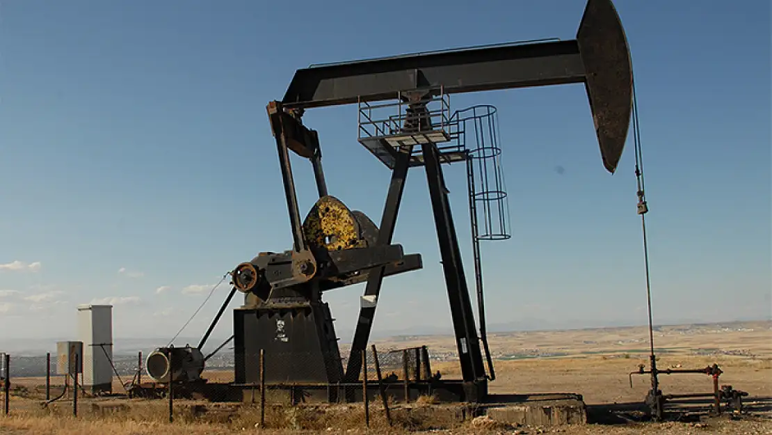 Brent Petrol, İsrail'in İran'a saldırmasıyla yükselişe geçti