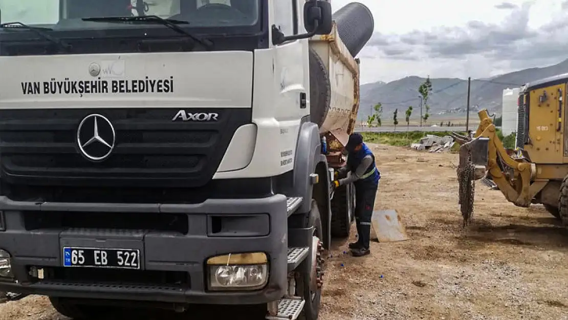 Büyükşehir atölyesinde 6 ayda 6 bin 78 bakım-onarım işi yaptı