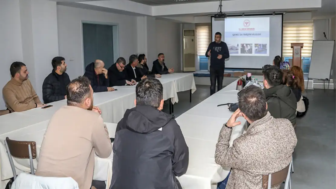 Büyükşehir Belediyesi'nden Farkındalık ve İlk Yardım Eğitimi