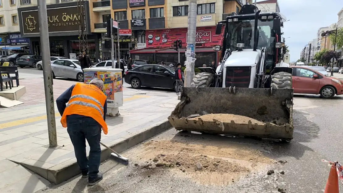 Büyükşehir'in bakım onarım çalışmaları sürüyor