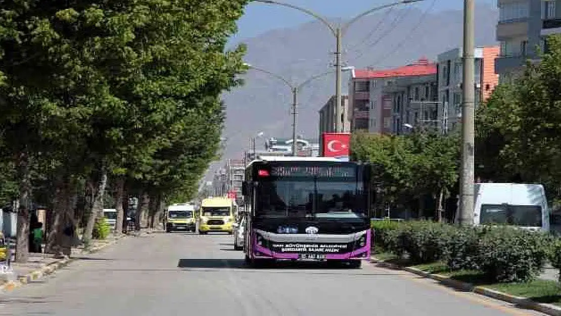 Büyükşehir'den ücretsiz ulaşım hizmeti