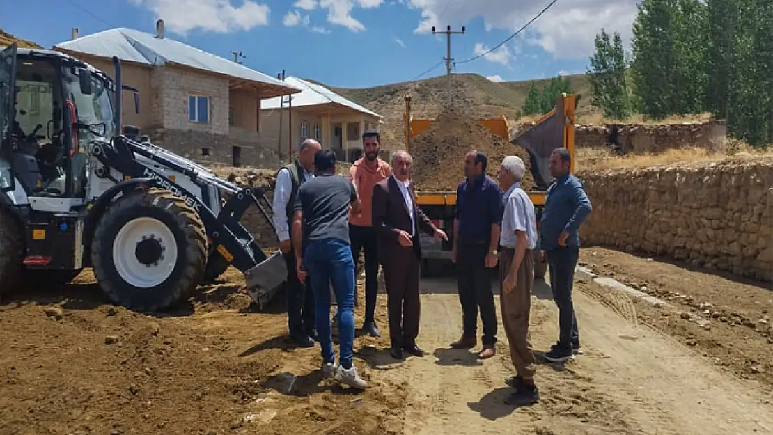 Caner'den selzede vatandaşlara geçmiş olsun ziyareti