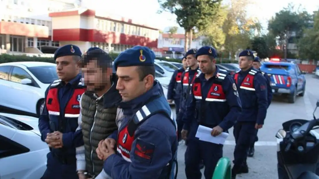 Canlı yayında cinayeti itiraf etti indirim aldı