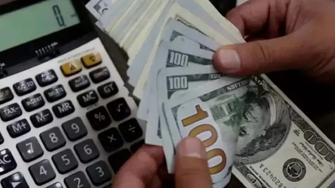 Cari denge Nisan ayında 7 milyar 864 milyon dolar açık verdi