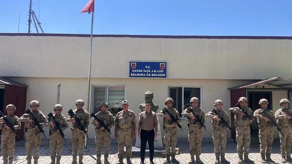 Çatak'ta jandarma karakollarına ziyaret