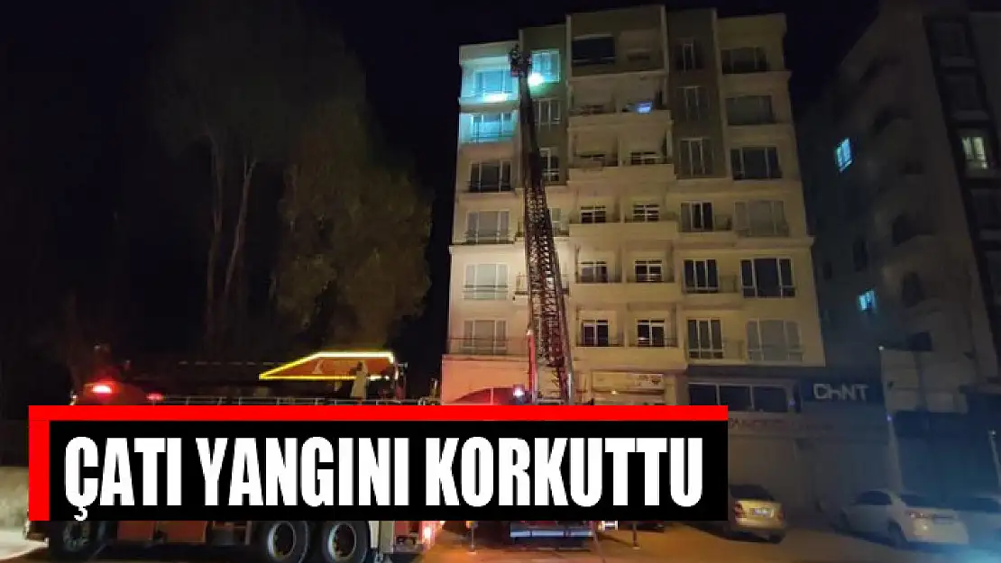 Çatı yangını korkuttu