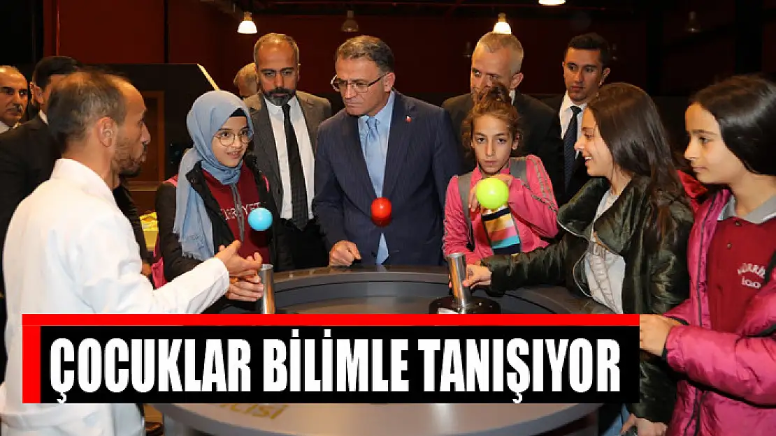 Çocuklar bilimle tanışıyor