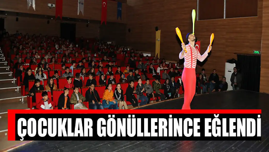 Çocuklar gönüllerince eğlendi