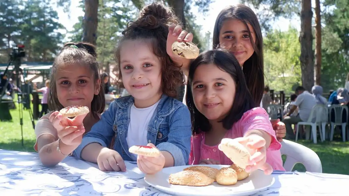 Çölyak hastaları piknikte buluştu