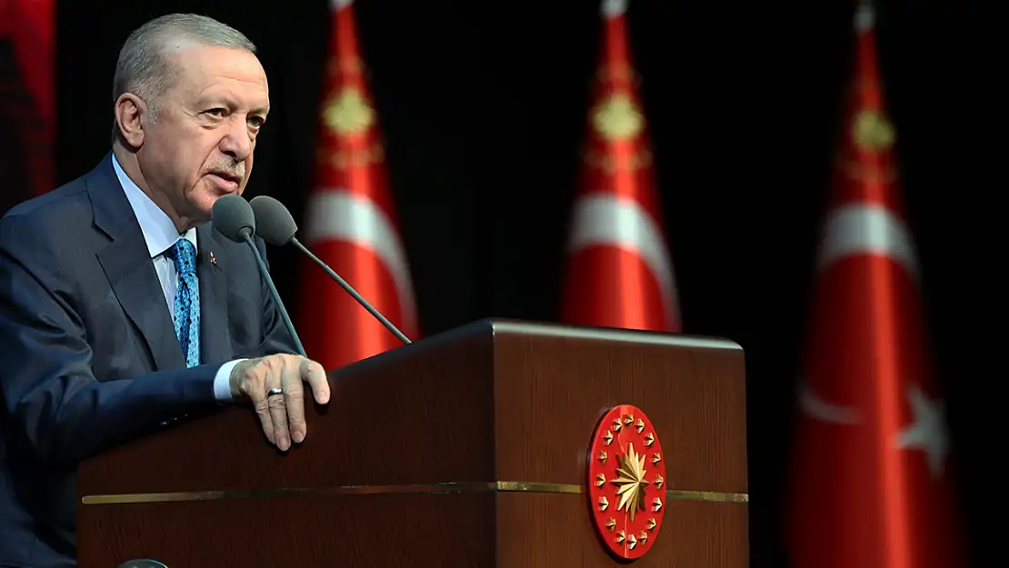 Cumhurbaşkanı Erdoğan: 'Gençlerimizi modern popüler kültürün insafına terk edemeyiz'