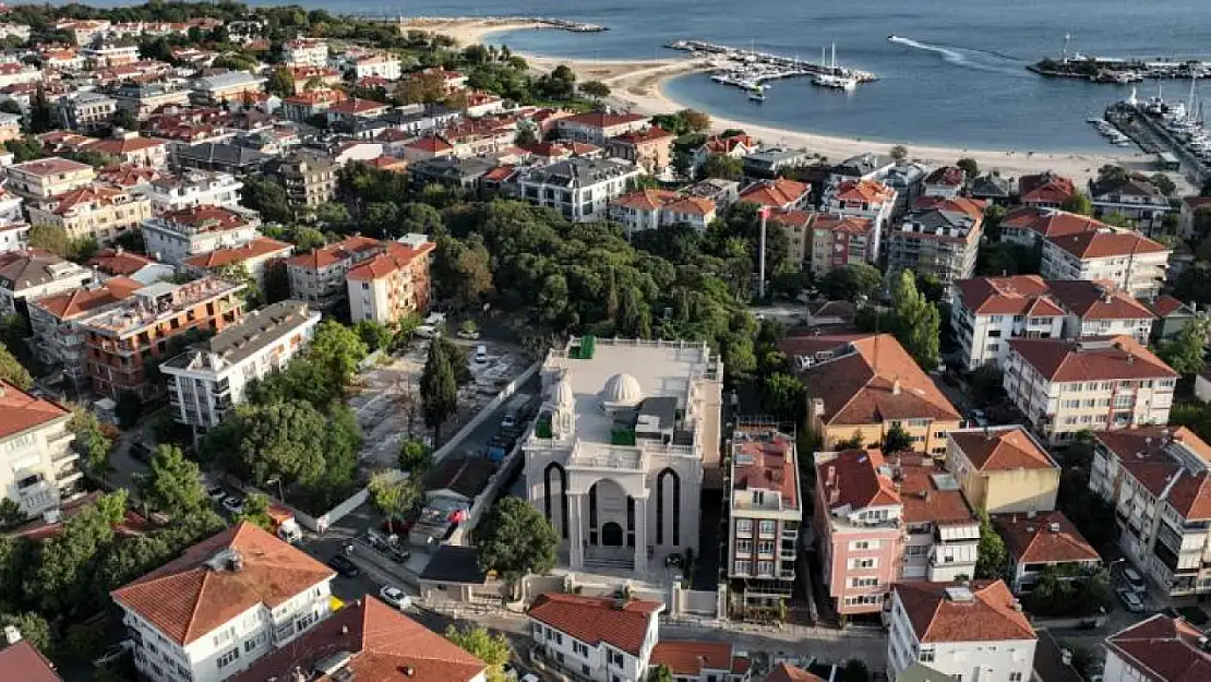 Cumhuriyet tarihinin ilk kilisesi açıldı