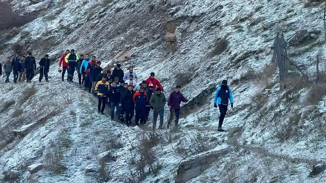 Dağdan düşen genç hayatını kaybetti