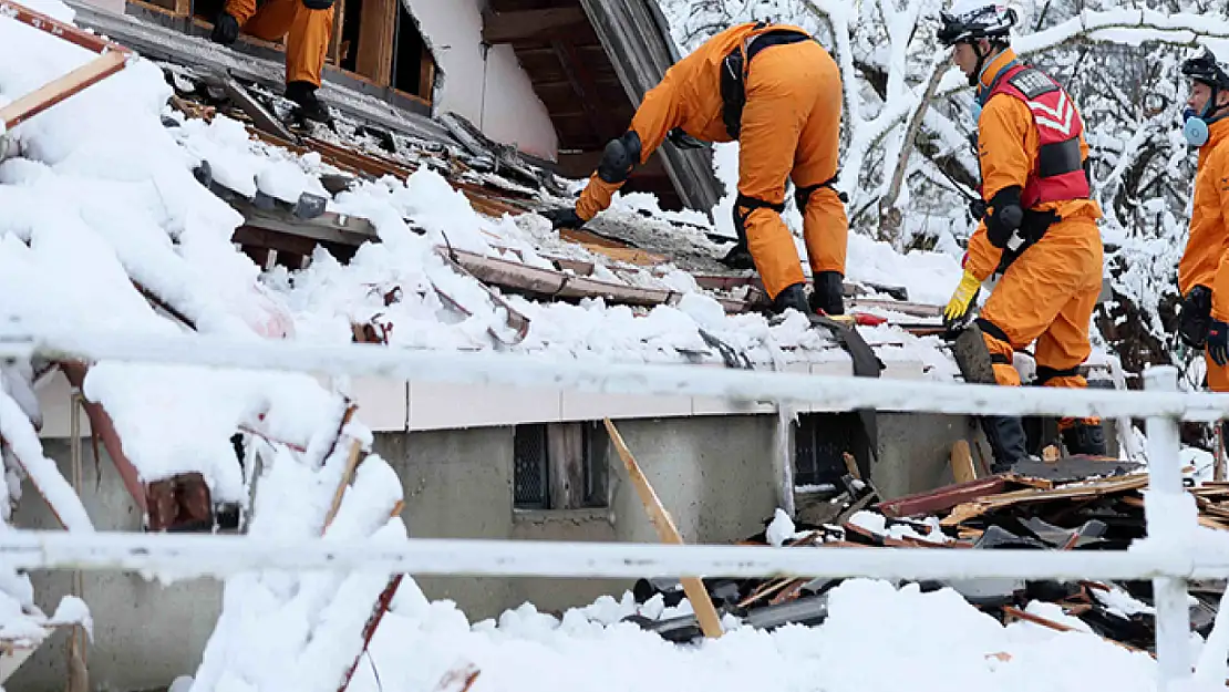 Depremde 202 kişi öldü