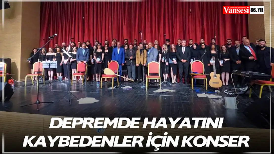 Depremde hayatını kaybedenlerin anısına konser düzenlendi