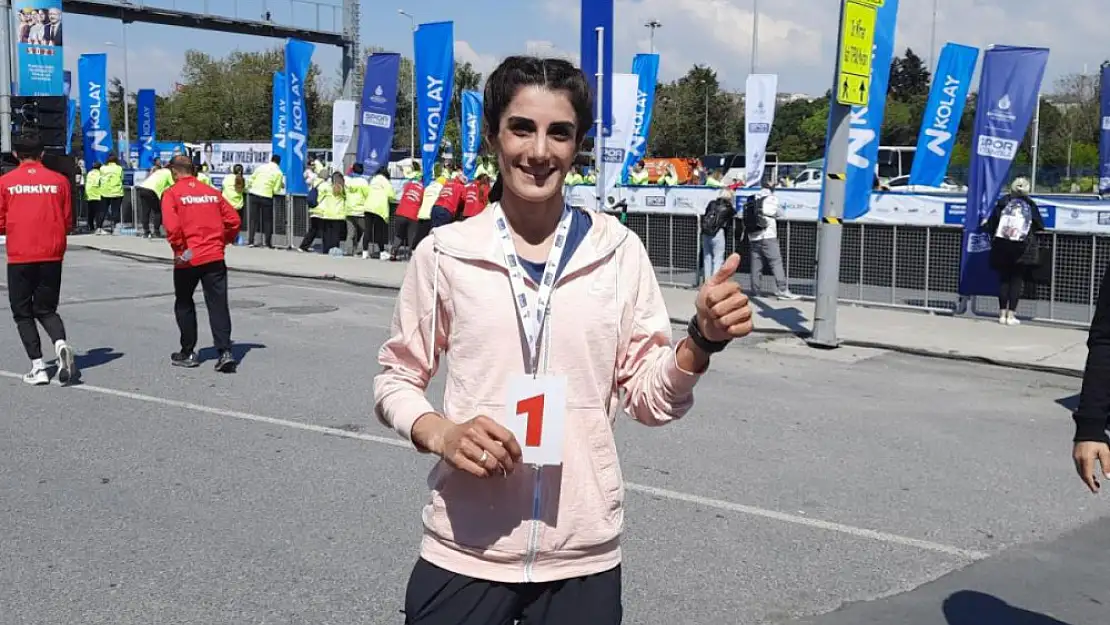 Depreme kampta yakalanan Yayla Gönen yarı maratonda birinci oldu