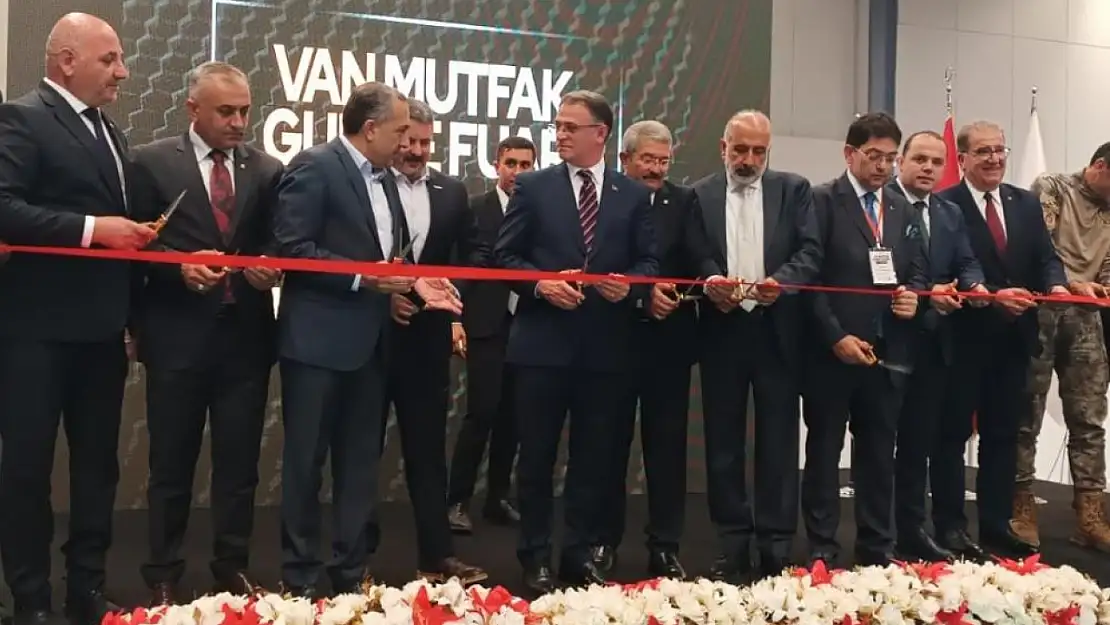 Diyarbakır Van'da Standını Açtı