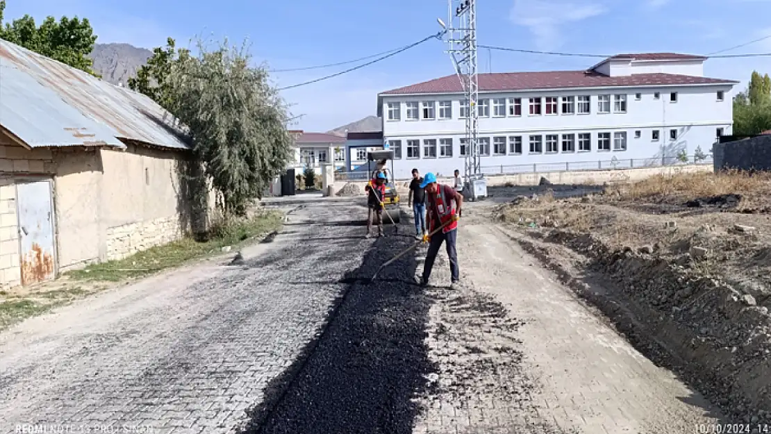 Edremit Belediyesi'nin çalışmaları sürüyor