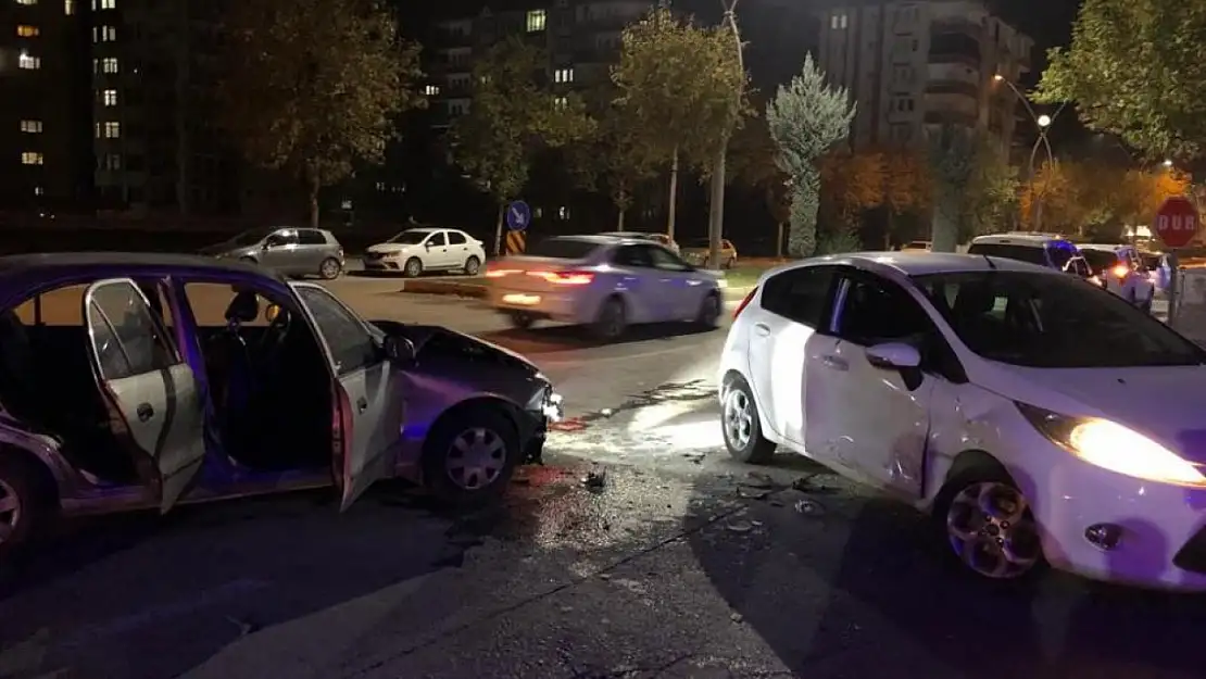 Elazığ'da trafik kazası: 1 yaralı