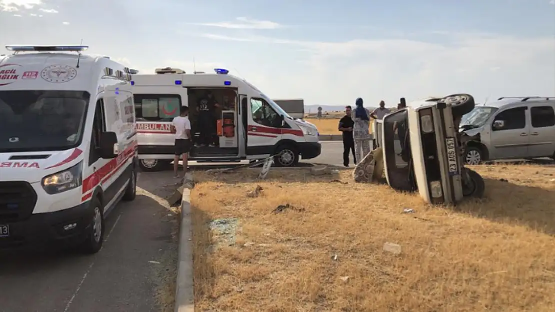 Elazığ'da trafik kazası: 4 yaralı