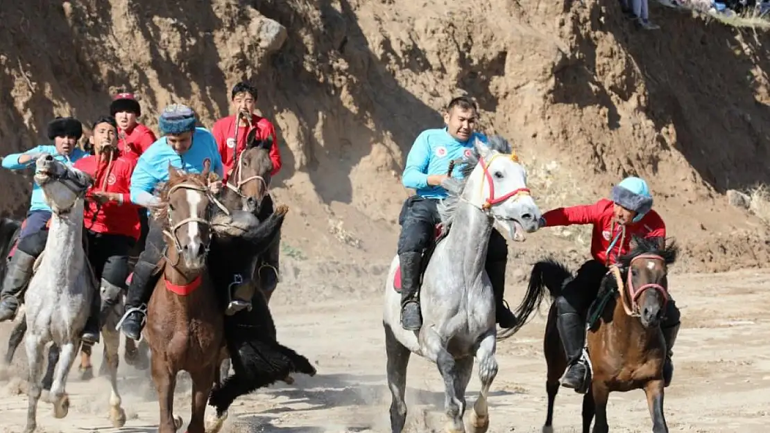 Erciş'te Kökbörü Türkiye Şampiyonası düzenlendi