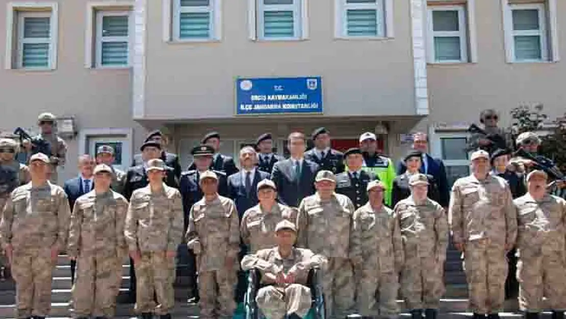 Erciş'te temsili askerlik töreni düzenlendi