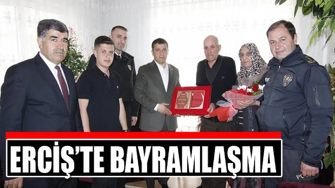 Erciş'te bayramlaşma