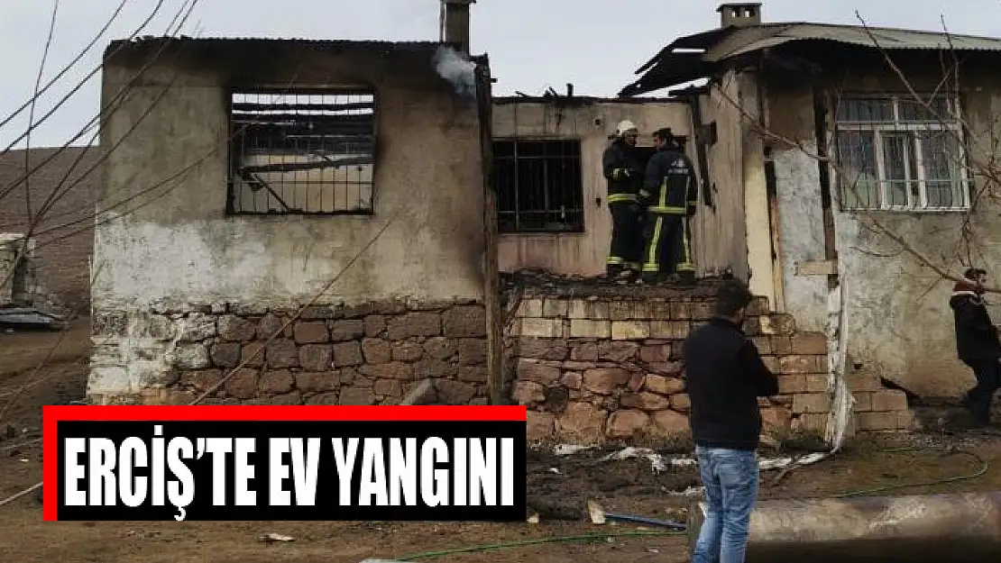 Erciş'te ev yangını