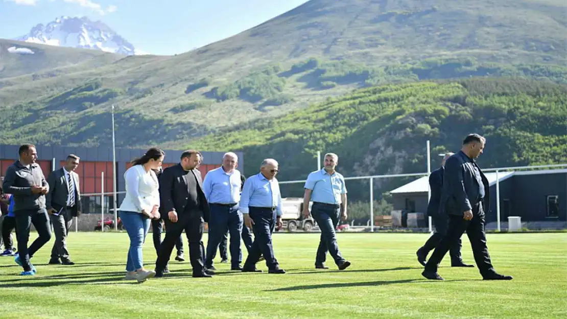 Erciyes Yüksek İrtifa Kamp Merkezi takımların akınına uğruyor