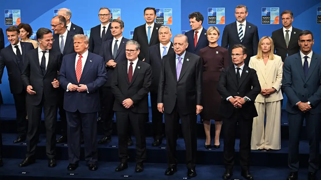 Erdoğan, NATO Zirvesi öncesi aile fotoğrafına katıldı