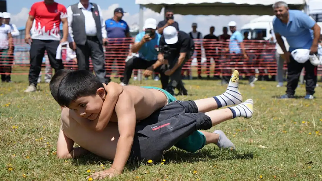 Erzurum Ovası'nda güreş festivali