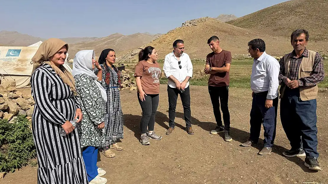 Eş Başkanlar Baran ve Eraslan yayladaki vatandaşlarla bir araya geldi