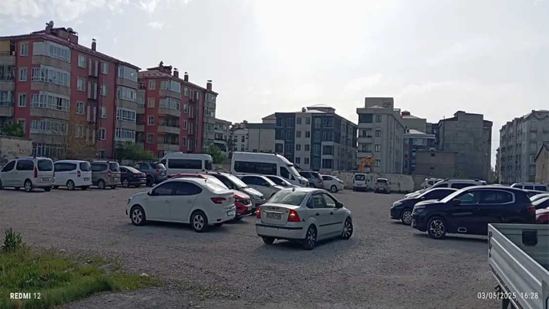 Eski orduevi arsası yeniden otopark olarak hizmet vermeye başladı
