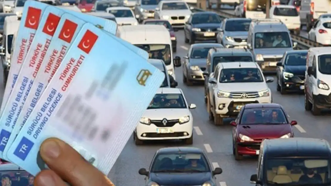 Eski tip sürücü belgelerinin yenilenme süresi 3 ay uzatıldı