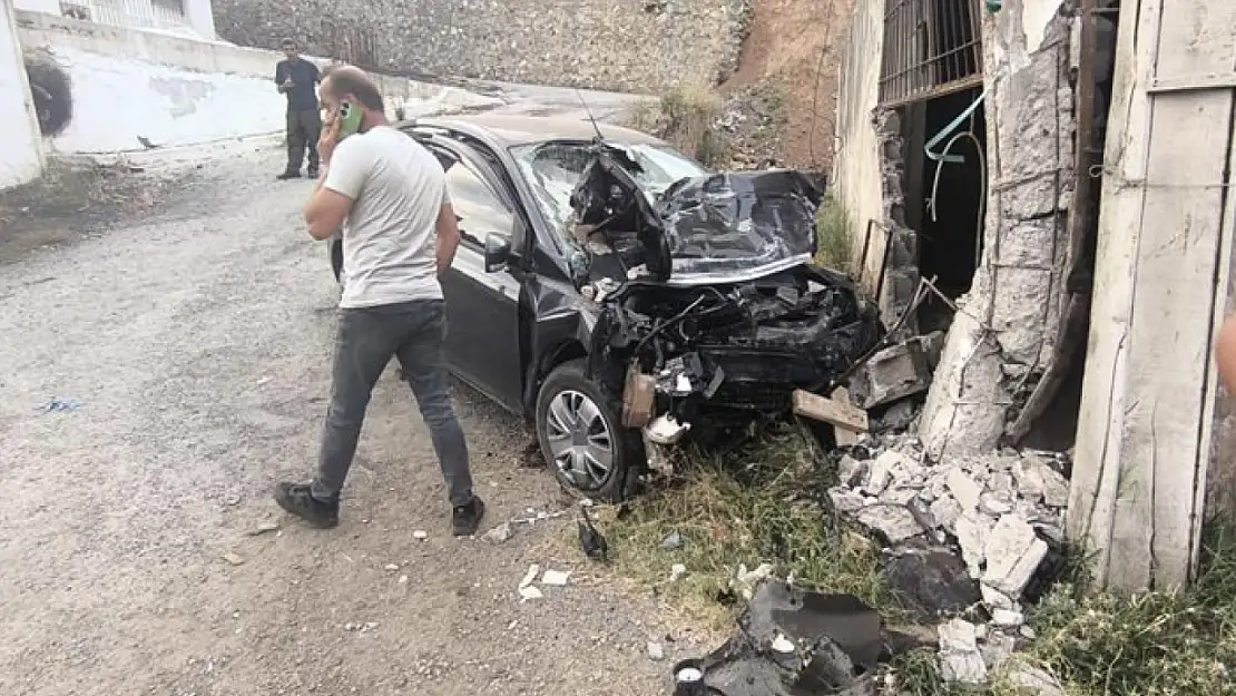 Feci kazada 2 kişi hayatını kaybetti