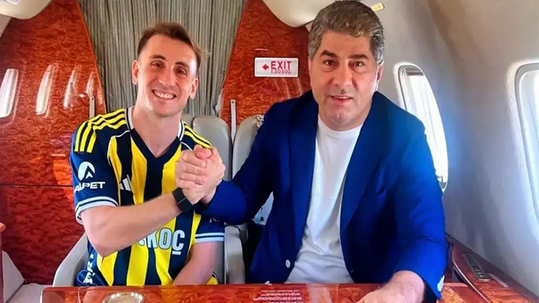 Fenerbahçe, Kerem Aktürkoğlu'nu duyurdu