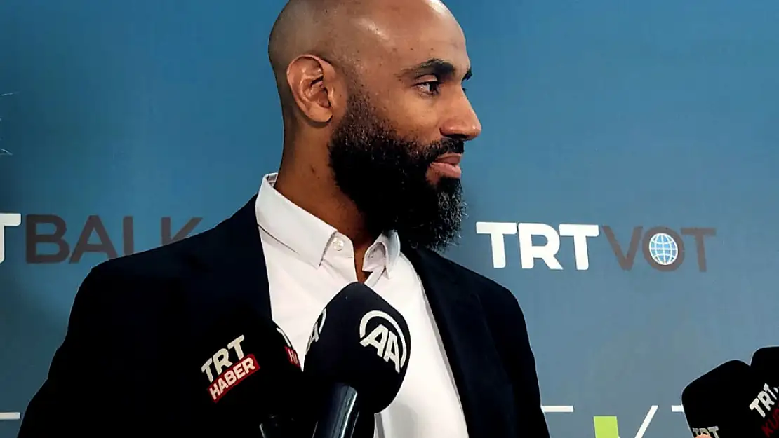 Frederic Kanoute: 'Türkiye'de en çok futbola olan tutkudan etkilendim'