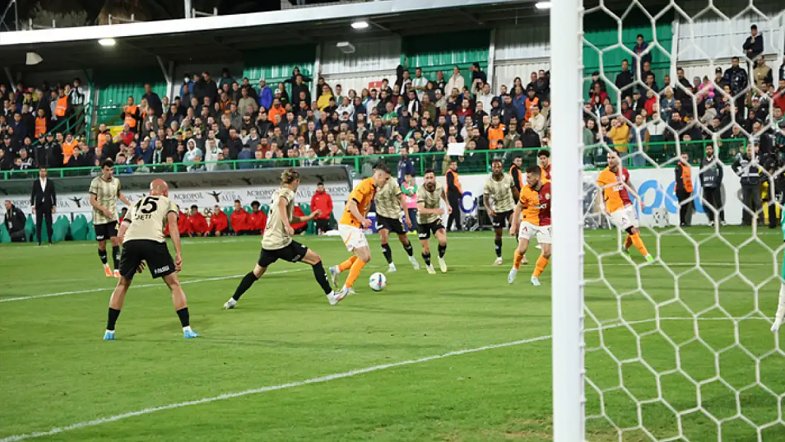 Galatasaray 3 puanı tek golle aldı