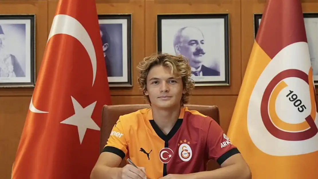 Galatasaray, Efe Akman ile 2027-2028 sezonuna kadar sözleşme imzaladı