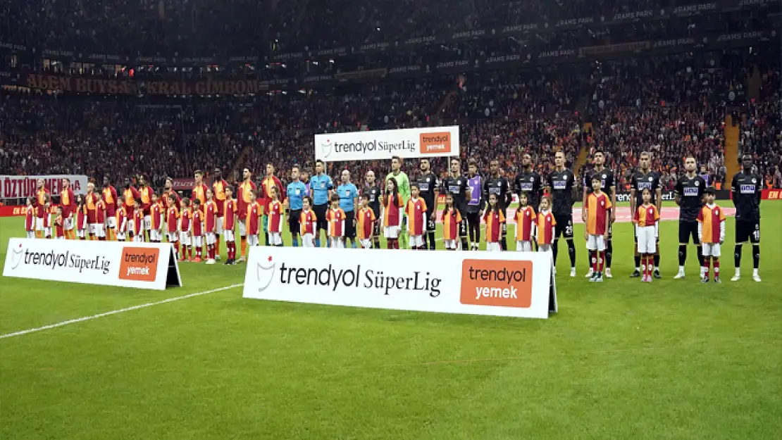 Galatasaray ile Alanyaspor 17. randevuda